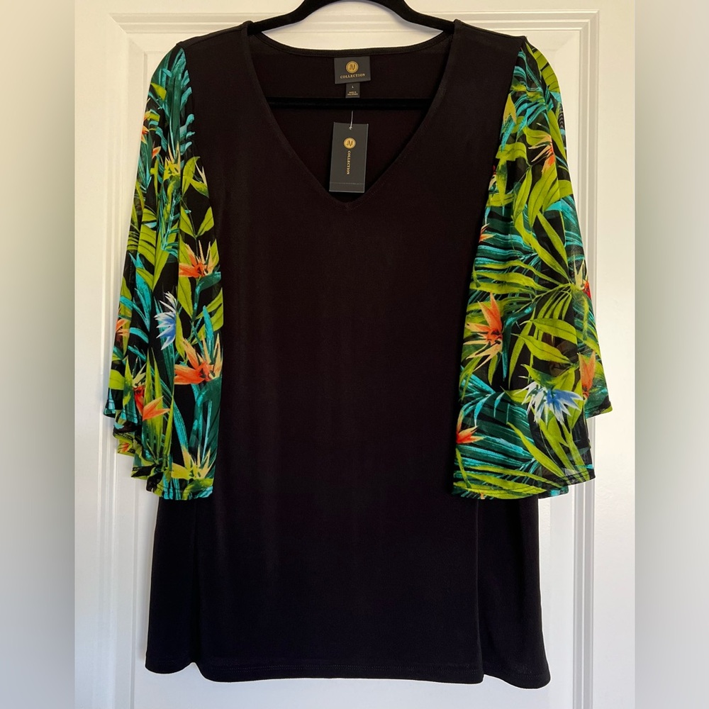 Women’s JM Collection top. Black color with colorful flowing sleeves. Size L NWT